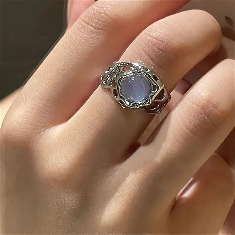 Trendy Geometric Wedding Band for Women Sparkling Chamber