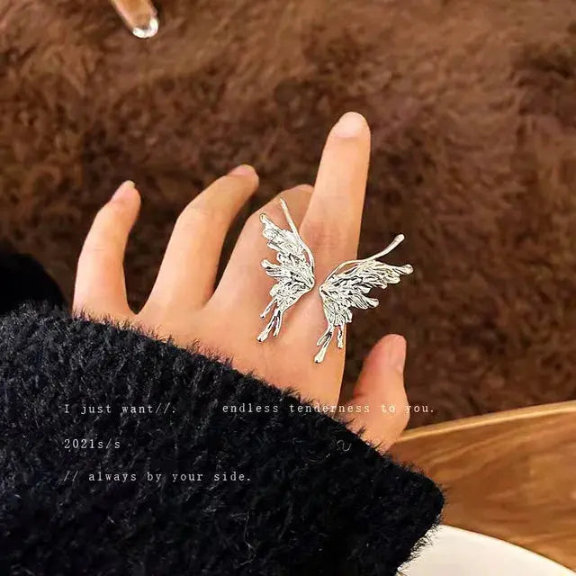 Shining Butterfly Adjustable Ring for Women Sparkling Chamber